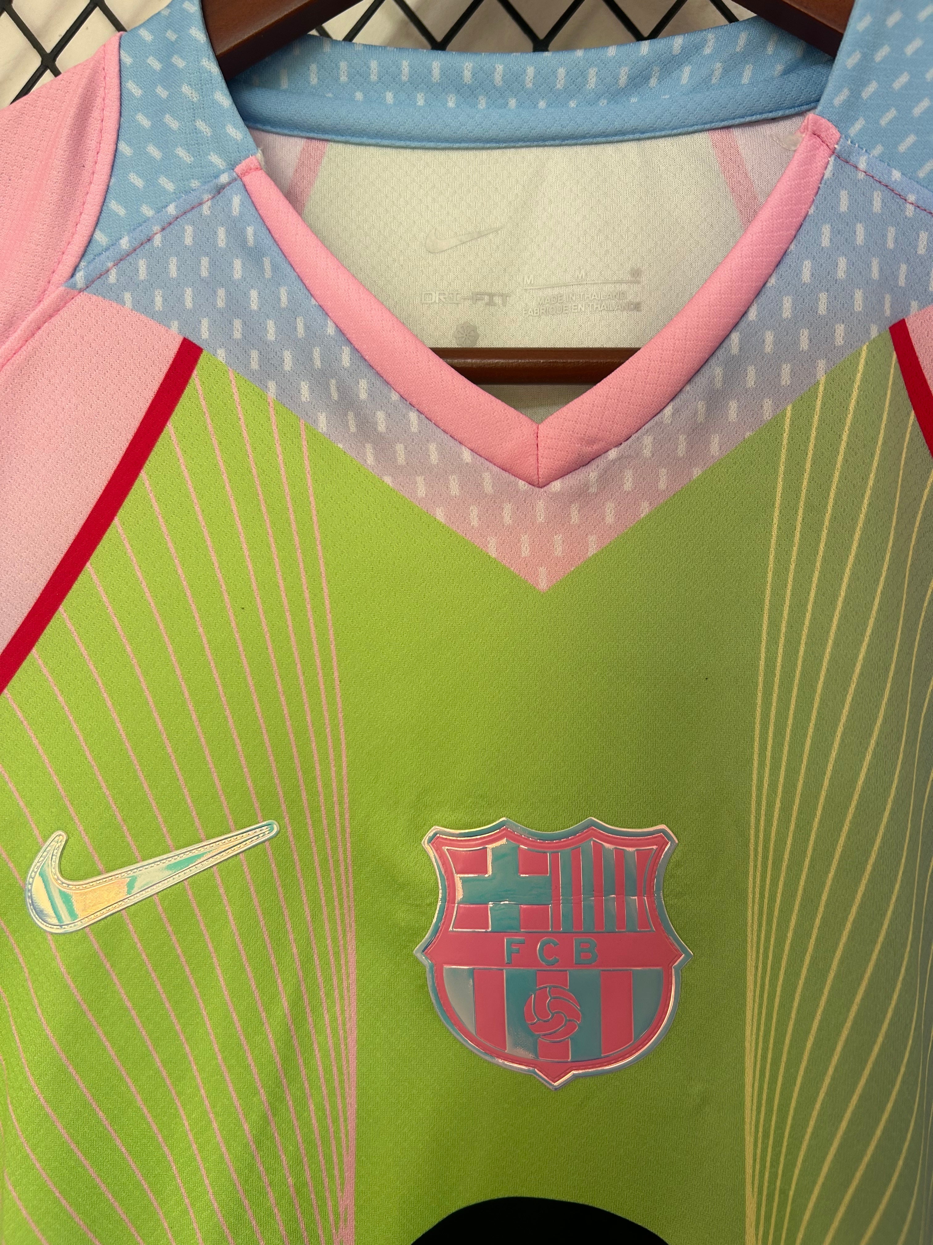Maillot "Concept" vert et rose FCBARCELONE Ma boutique