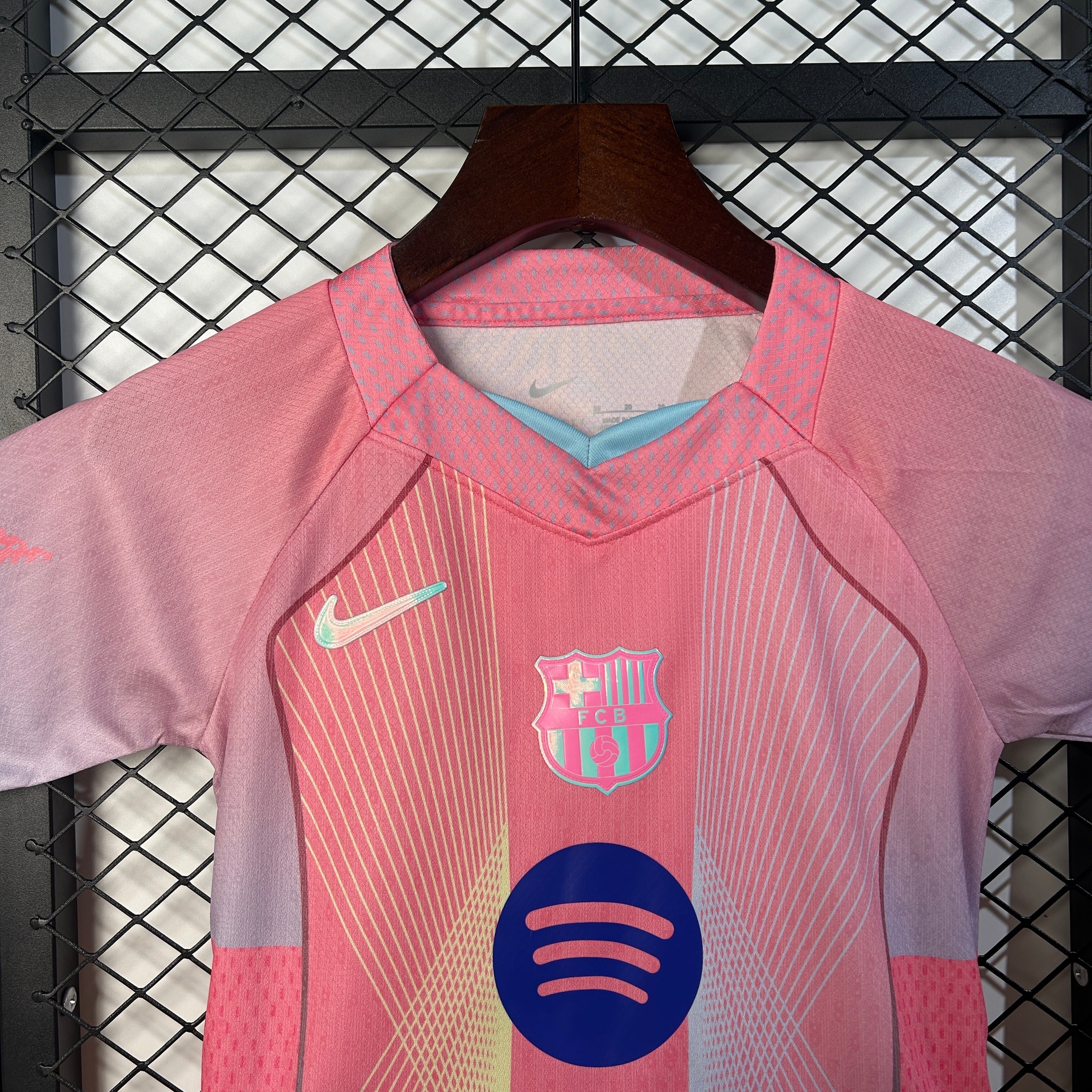 Maillot "Concept" FC Barcelone 25-26 Enfants+short Last Touch