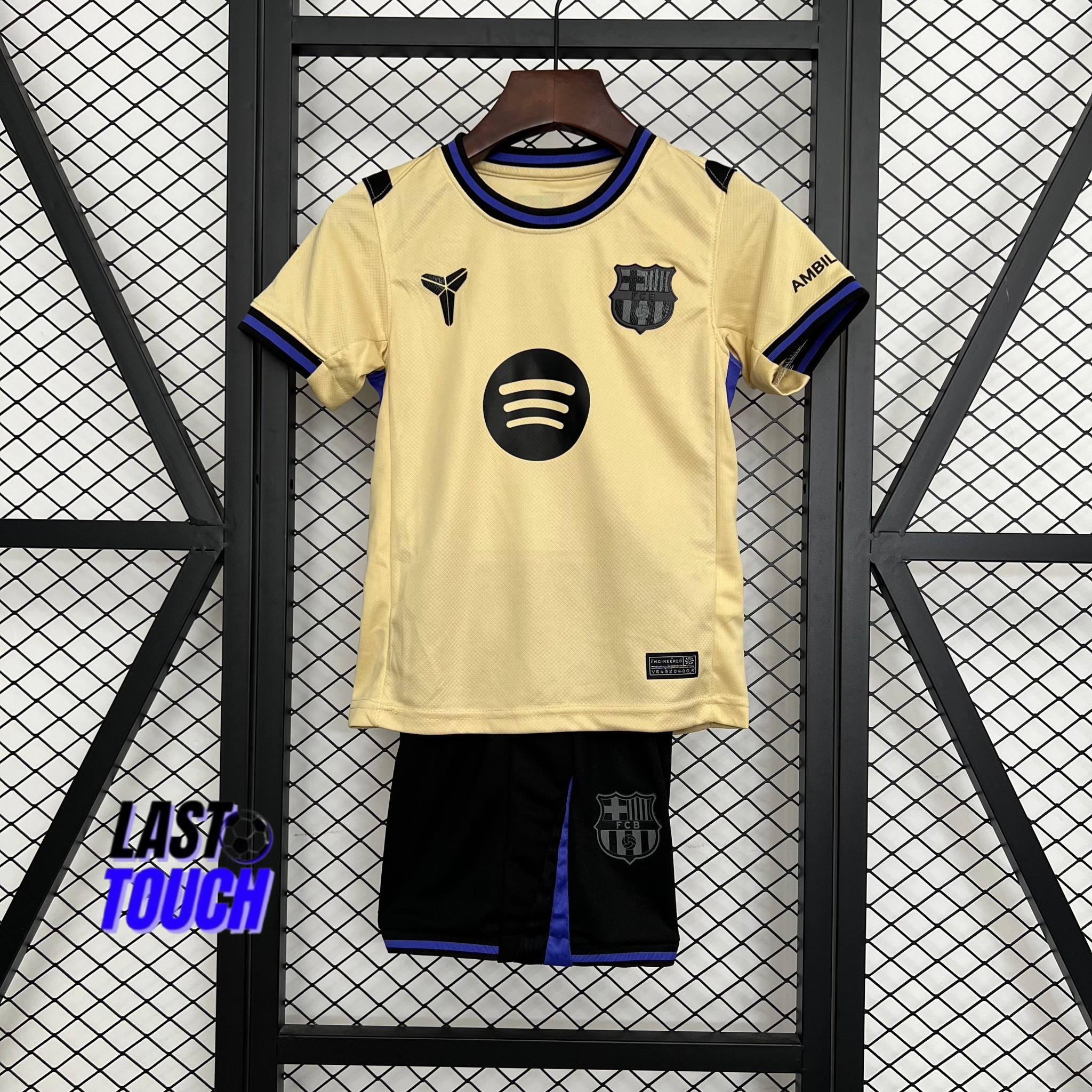 Kit Enfant FCB – Maillot + Short "Concept"