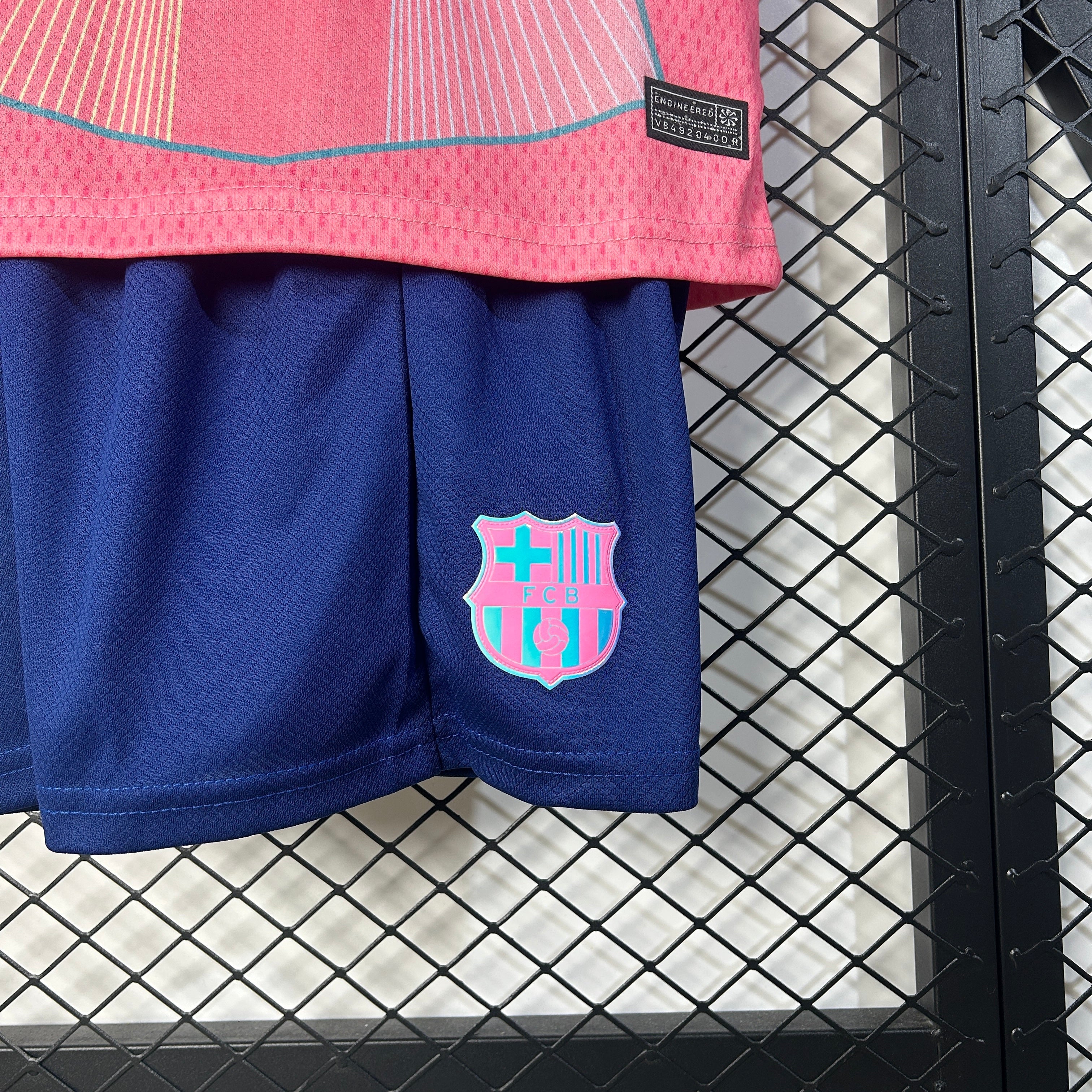 Maillot "Concept" FC Barcelone 25-26 Enfants+short Last Touch