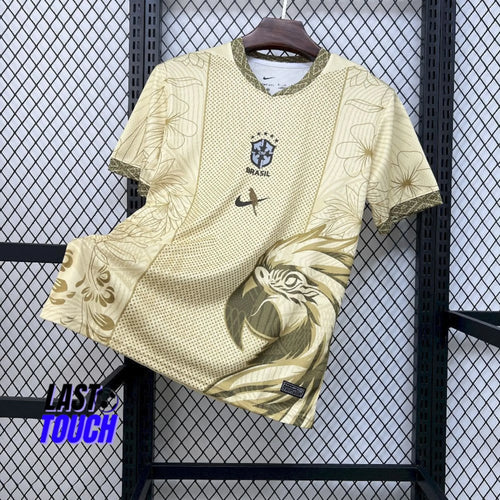 Maillot du Brésil Concept doré