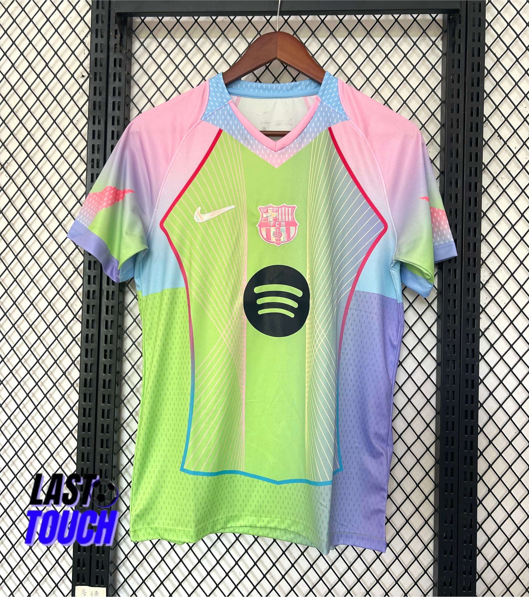 Maillot "Concept" vert et rose FCBARCELONE Ma boutique