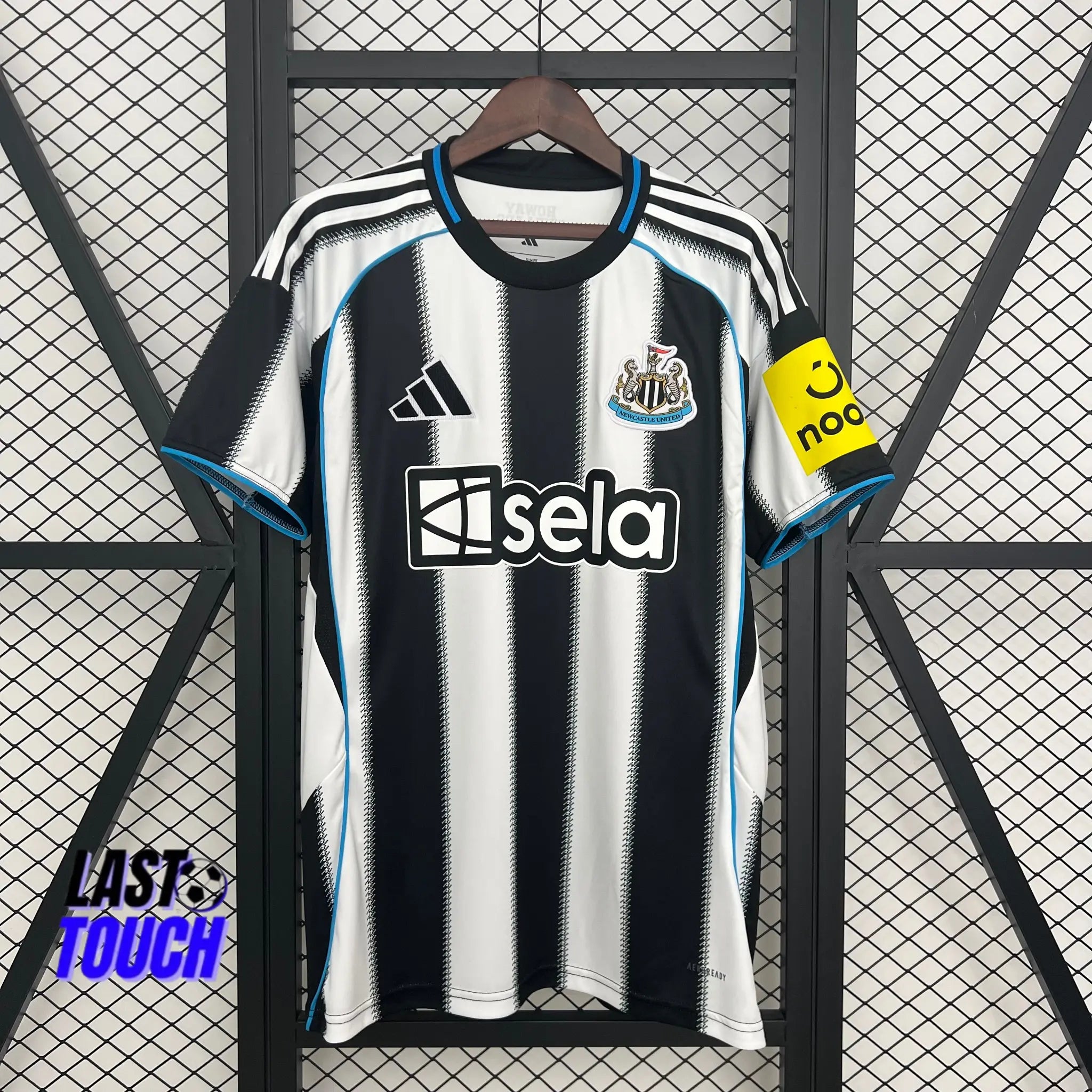 Maillot de Newcastle domicile